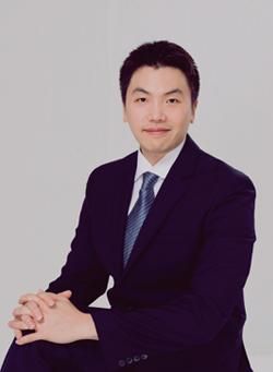 글로벌비즈니스어학부 학부장 한영균